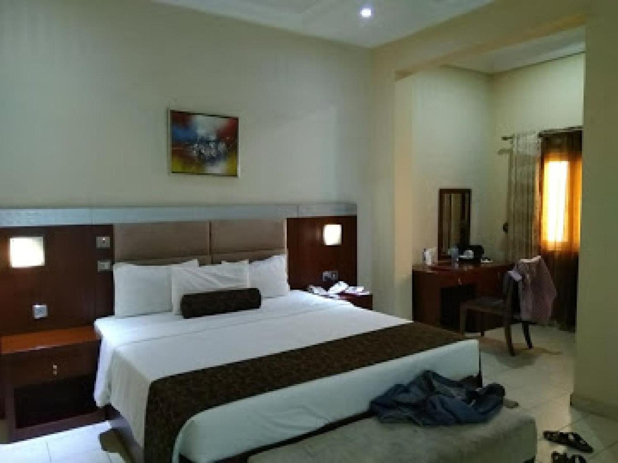 Room In Lodge - Nippon Grand Hotels Jabi Экстерьер фото